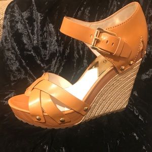 Michael Kors Jet Set 6 Tan Wedge Sandals Size 8